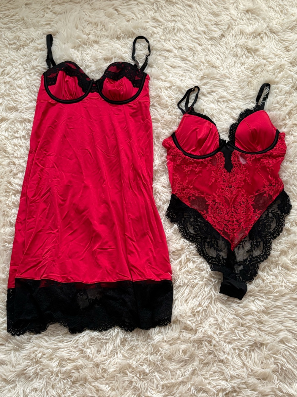 La Senza Red & Black Lace Trim Chemise and Matching Bodysuit Set